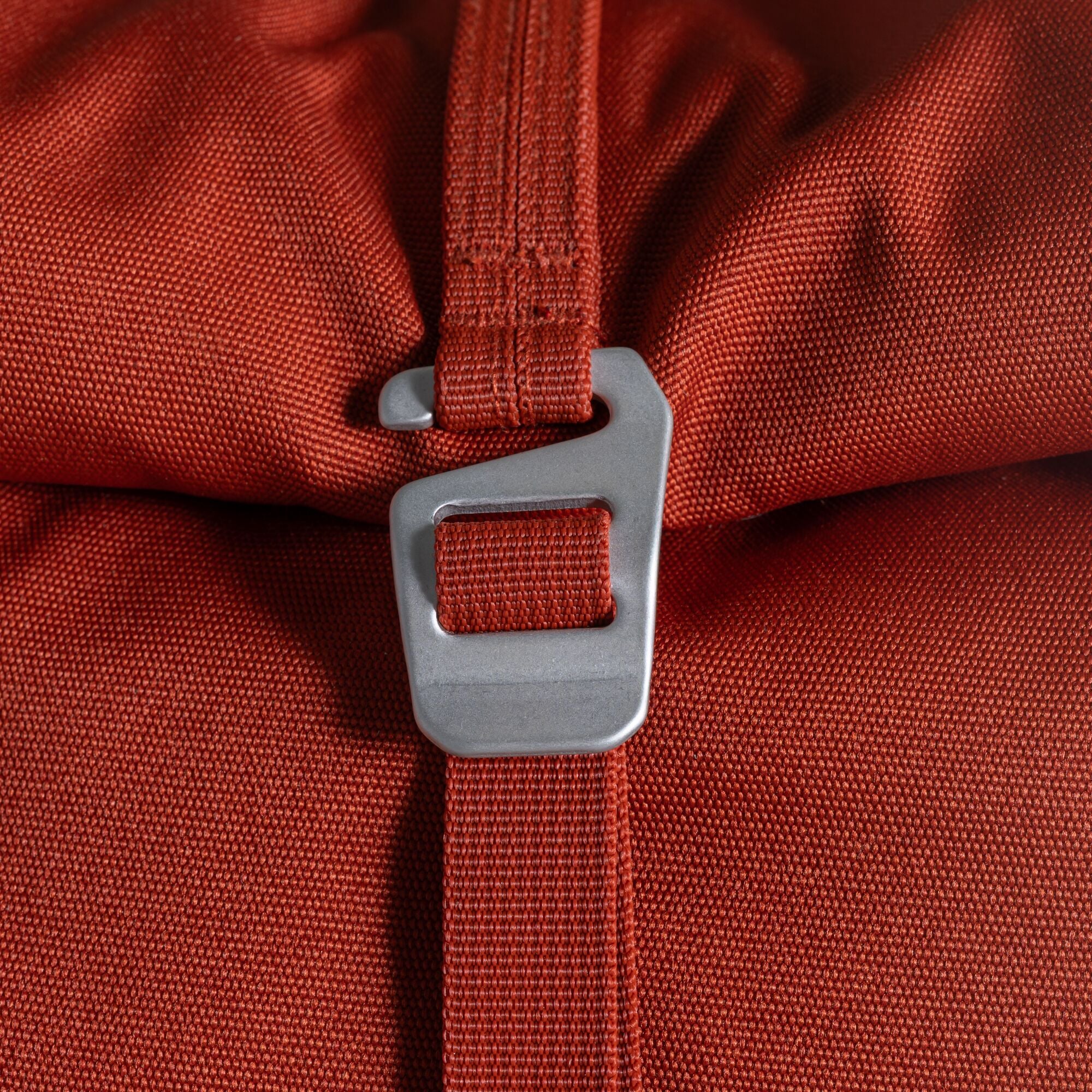 20L Kiwi Classic Rolltop Backpack - Red Beach